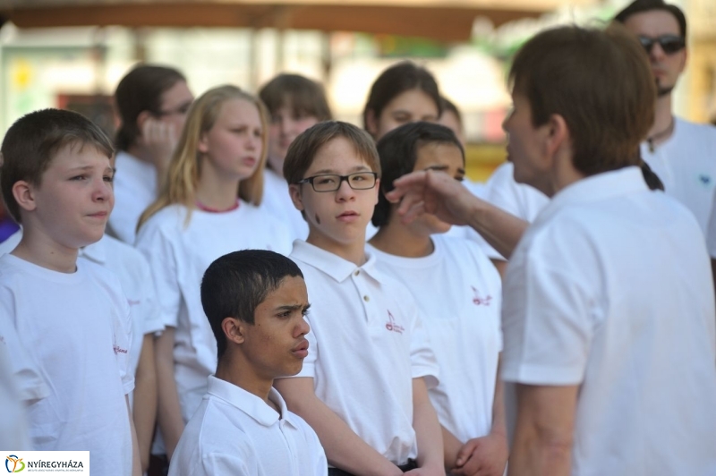 Az Autizmus Világnapja - fotó Szarka Lajos