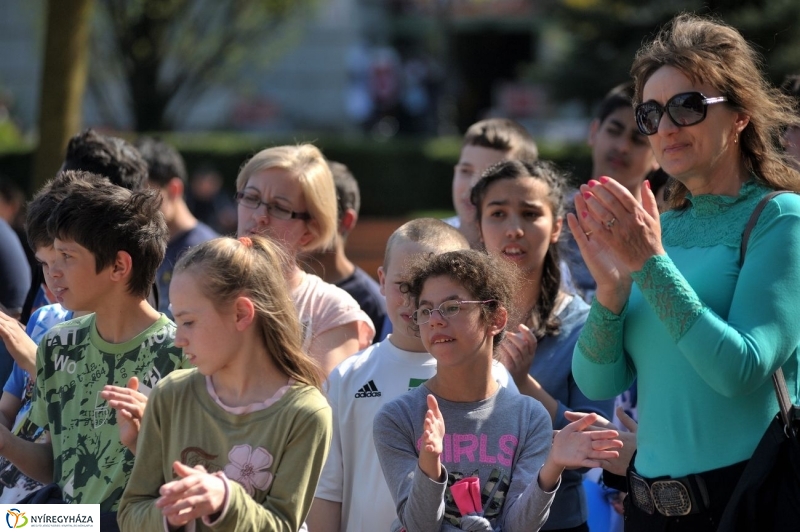 Az Autizmus Világnapja - fotó Szarka Lajos