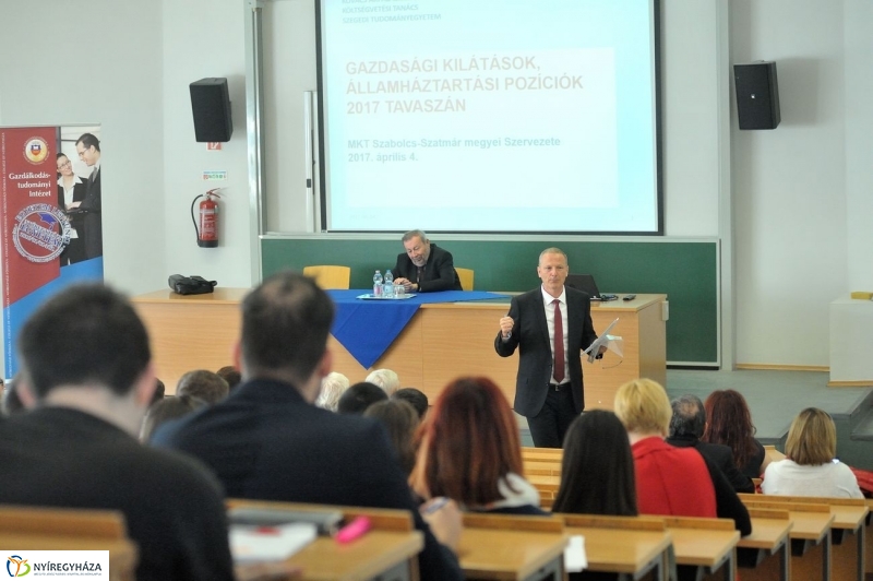 Ülésezett a Közgazdasági Társaság - fotó Szarka Lajos