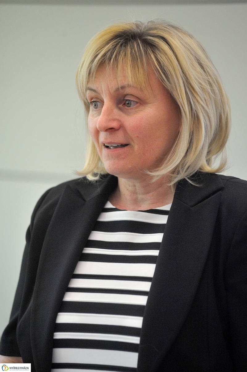 Felvételi adatok az egyetemen - fotó Szarka Lajos