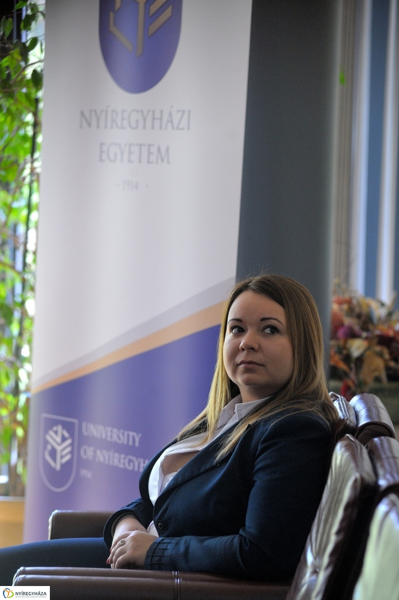 Felvételi adatok az egyetemen - fotó Szarka Lajos