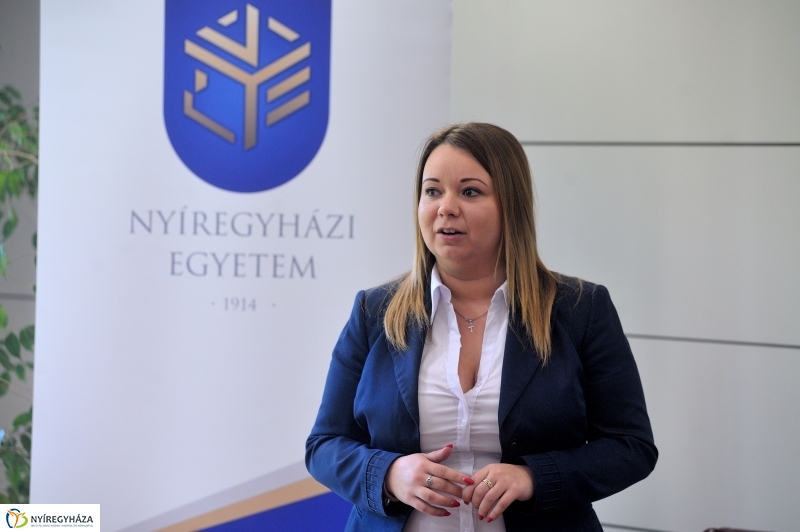 Felvételi adatok az egyetemen - fotó Szarka Lajos