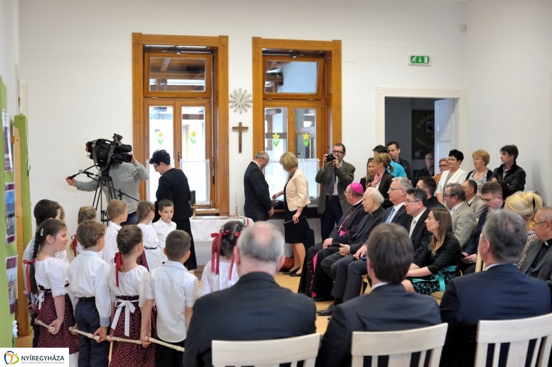 Katolikus óvoda alapkő letétele -fotó Szarka Lajos