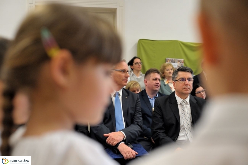 Katolikus óvoda alapkő letétele -fotó Szarka Lajos