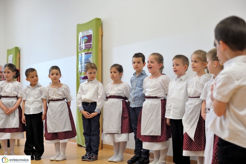 Katolikus óvoda alapkő letétele -fotó Szarka Lajos