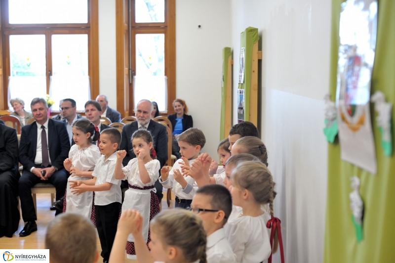 Katolikus óvoda alapkő letétele -fotó Szarka Lajos