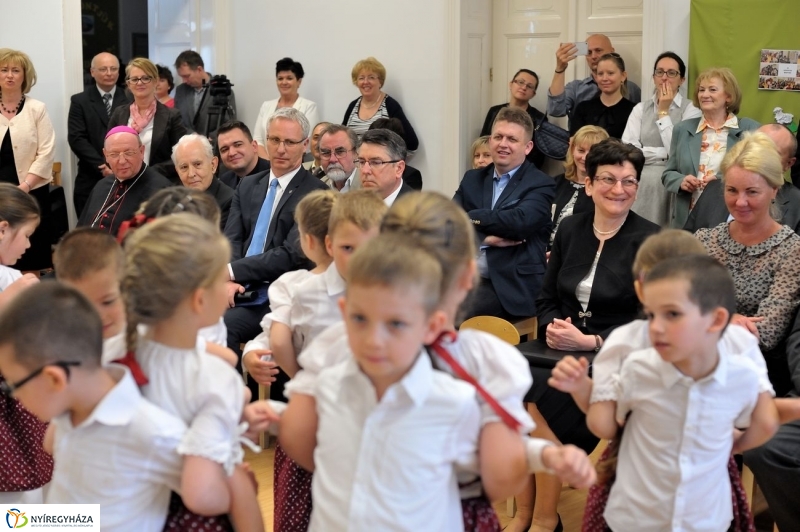 Katolikus óvoda alapkő letétele -fotó Szarka Lajos