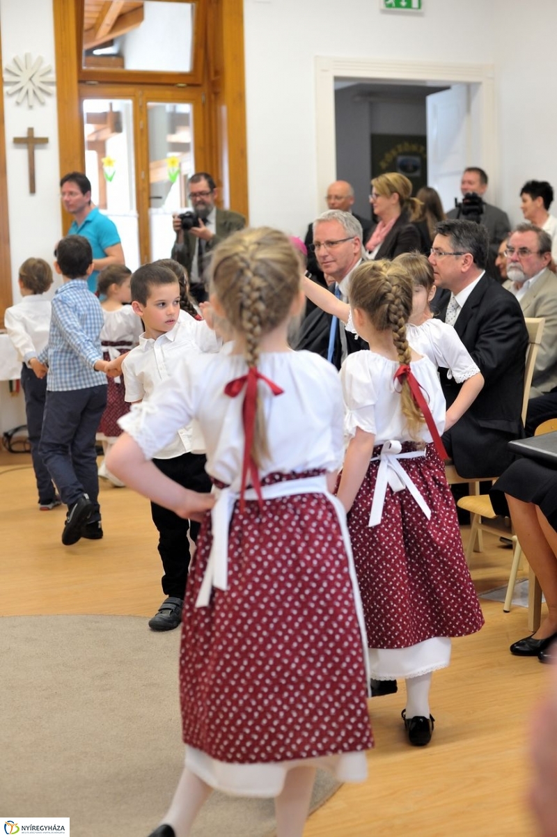 Katolikus óvoda alapkő letétele -fotó Szarka Lajos