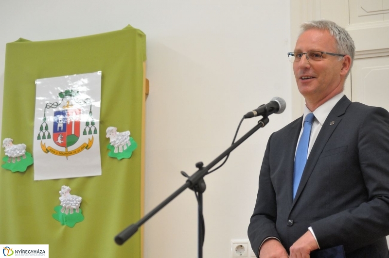 Katolikus óvoda alapkő letétele -fotó Szarka Lajos