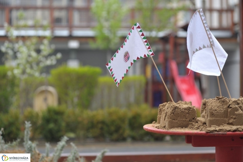 Katolikus óvoda alapkő letétele -fotó Szarka Lajos