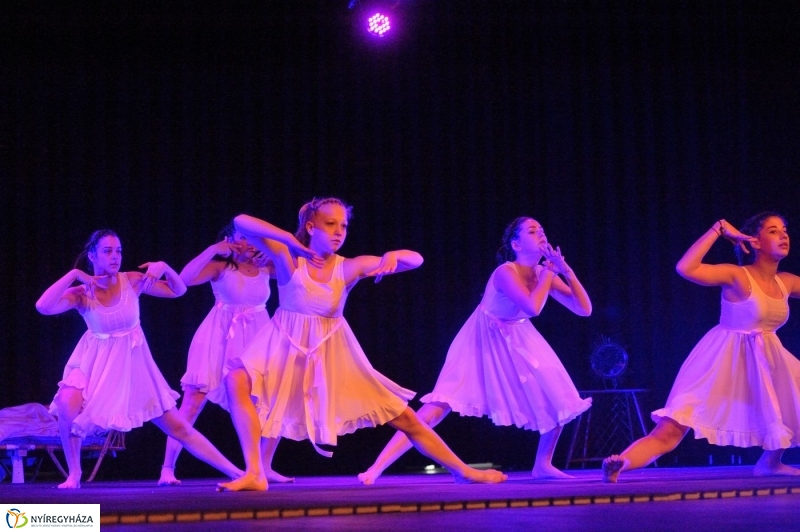 Üzenet a biztonságért - fotó Szarka Lajos