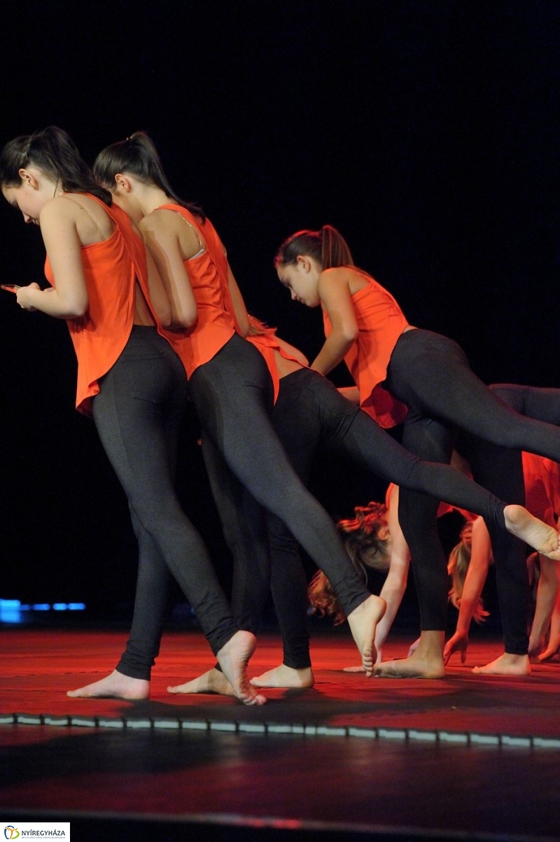 Üzenet a biztonságért - fotó Szarka Lajos