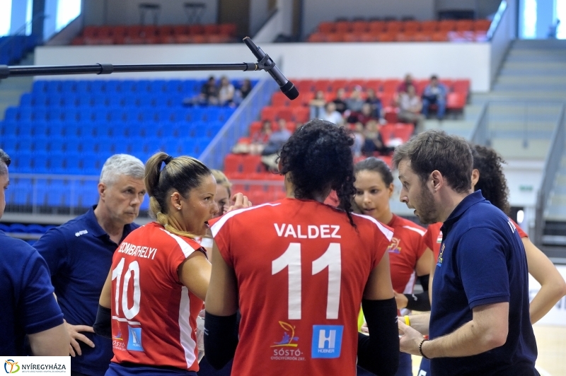 Fatum Nyíregyháza - Vasas női röplabda - fotó Szarka Lajos