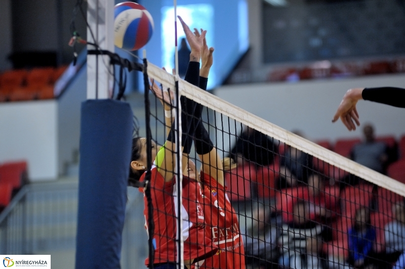 Fatum Nyíregyháza - Vasas női röplabda - fotó Szarka Lajos