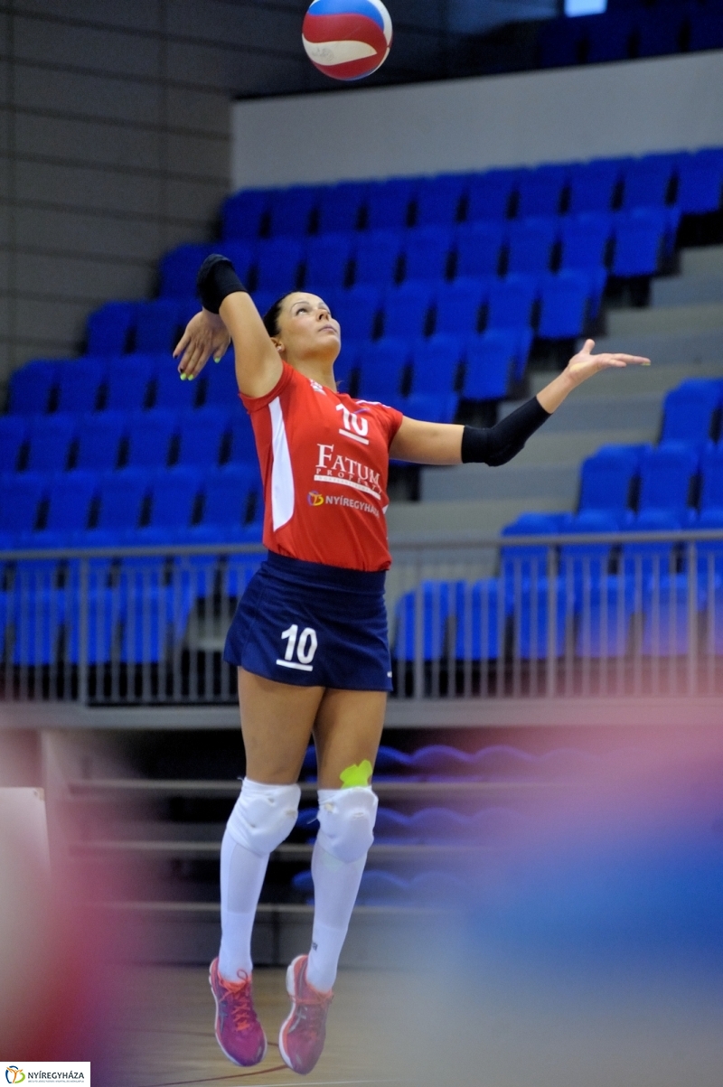 Fatum Nyíregyháza - Vasas női röplabda - fotó Szarka Lajos