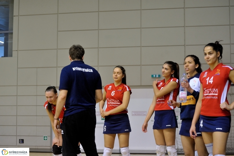 Fatum Nyíregyháza - Vasas női röplabda - fotó Szarka Lajos