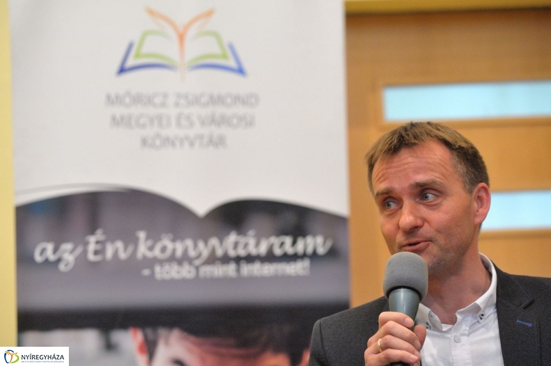 Ha mikrofon kerül a kezedbe - fotó Szarka Lajos