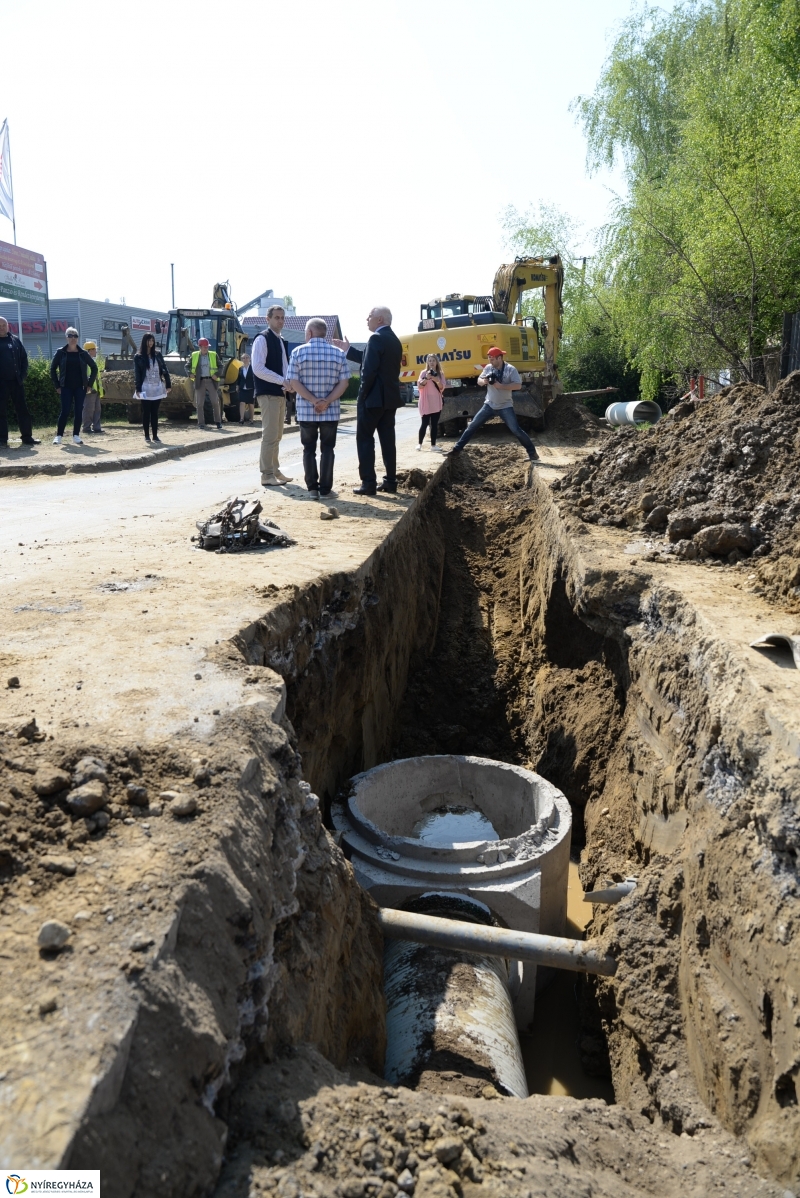 Megkezdődtek a munkálatok a Lujza utcán