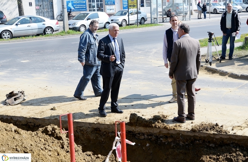 Megkezdődtek a munkálatok a Lujza utcán