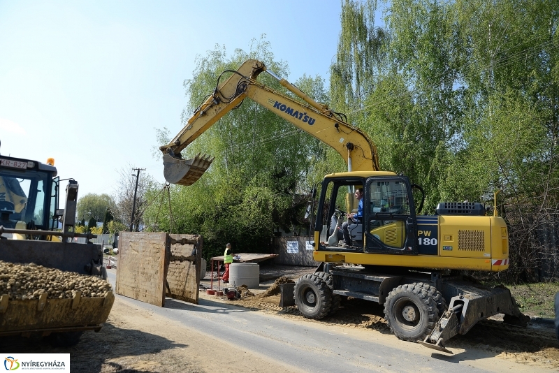 Megkezdődtek a munkálatok a Lujza utcán