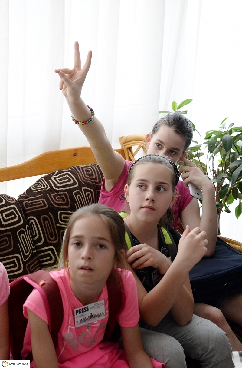 A Petőfisek a Napló szerkesztőségében jártak