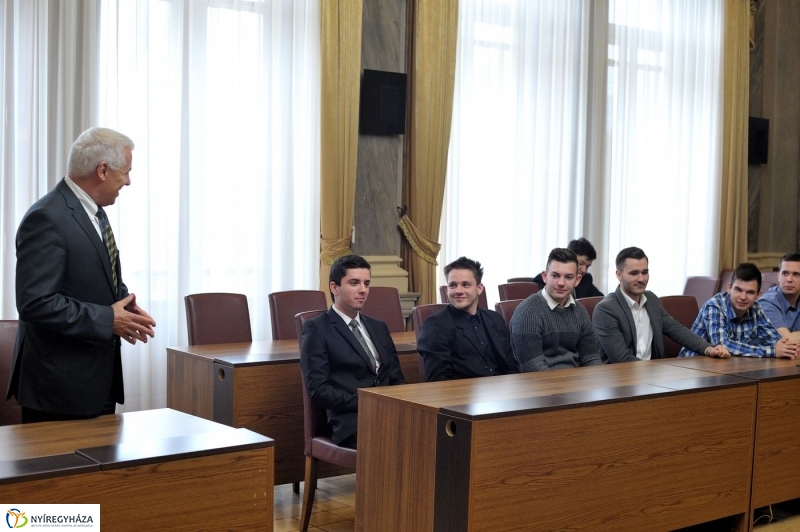 Ballagók Kapcsos Könyve 2017 - fotó Szarka Lajos