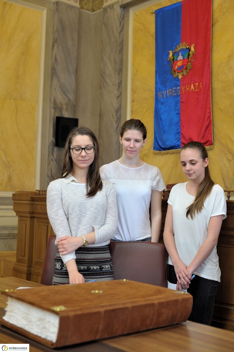 Ballagók Kapcsos Könyve 2017 - fotó Szarka Lajos