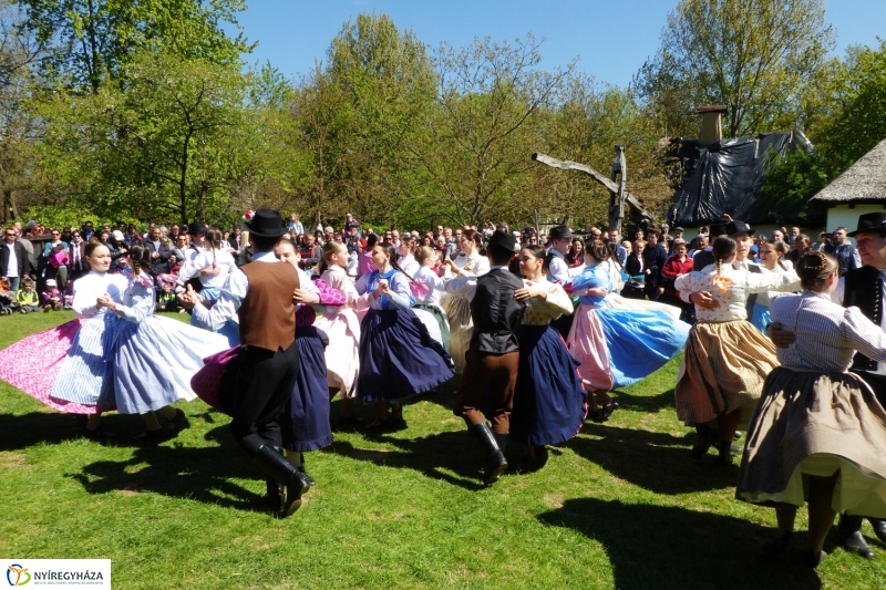 Húsvét Sóstón, a múzeumfaluban - fotó Szarka Lajos