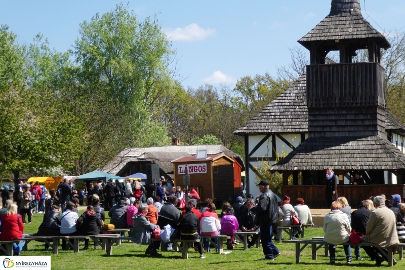 Húsvét Sóstón, a múzeumfaluban - fotó Szarka Lajos