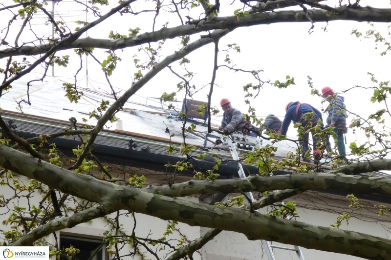 Helyszíni bejárás a Bencs Villánál - fotó Szarka Lajos