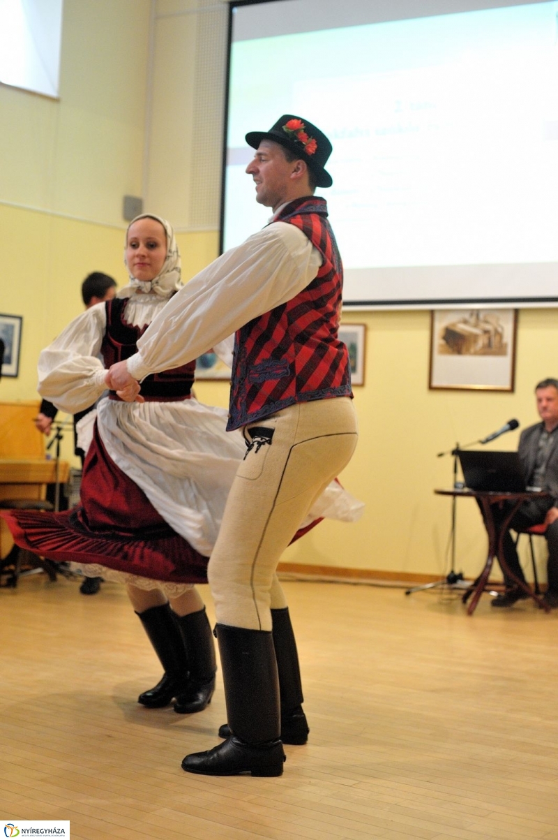 Értékes Esték Nyírség Táncegyüttes - fotó Szarka Lajos