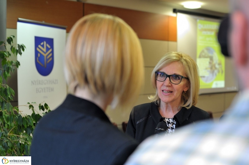 Karriernap sajtótájékoztató az egyetemen - fotó Szarka Lajos