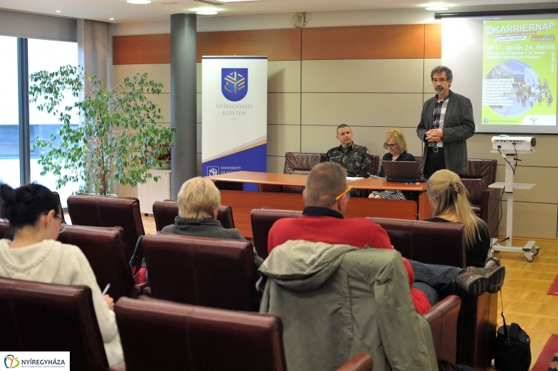 Karriernap sajtótájékoztató az egyetemen - fotó Szarka Lajos