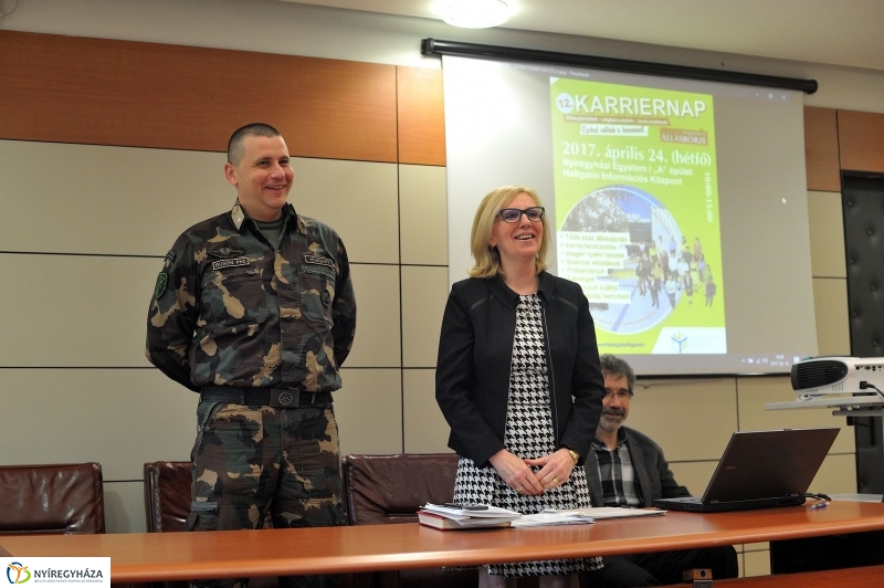 Karriernap sajtótájékoztató az egyetemen - fotó Szarka Lajos