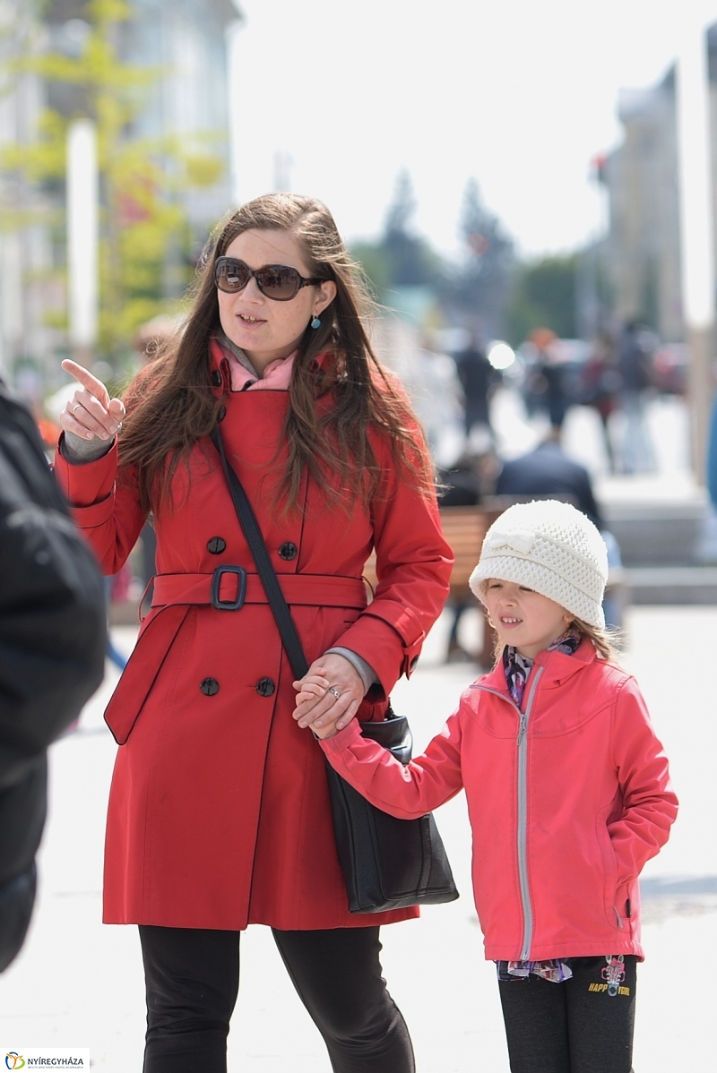 Helló Nyíregyháza 2017- séta a belvárosban-fotó Trifonov Éva