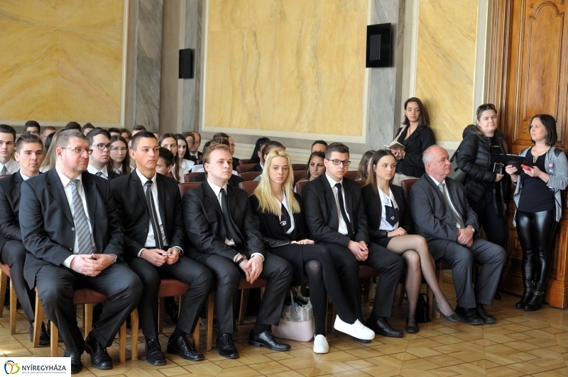 Központi Ballagási Ünnepség a Városházán - fotó Szarka Lajos