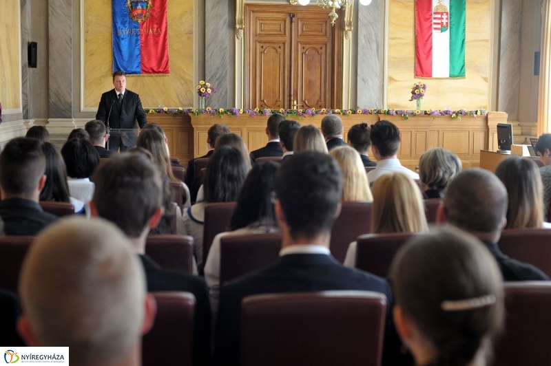 Központi Ballagási Ünnepség a Városházán - fotó Szarka Lajos