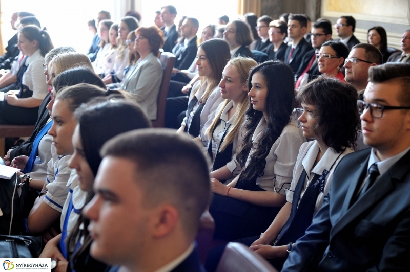 Központi Ballagási Ünnepség a Városházán - fotó Szarka Lajos