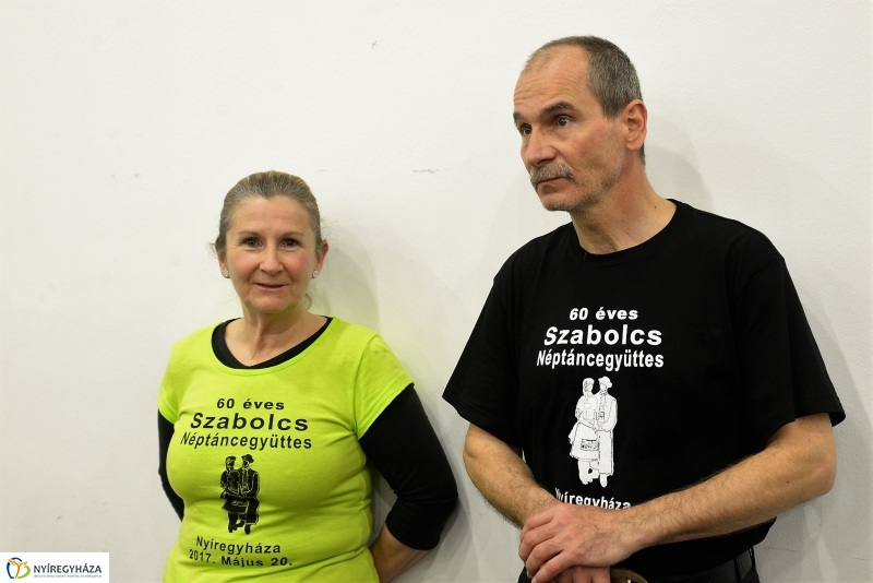 A 60 éves jubileumi gálára próbál a Szabolcs Táncegyüttes
