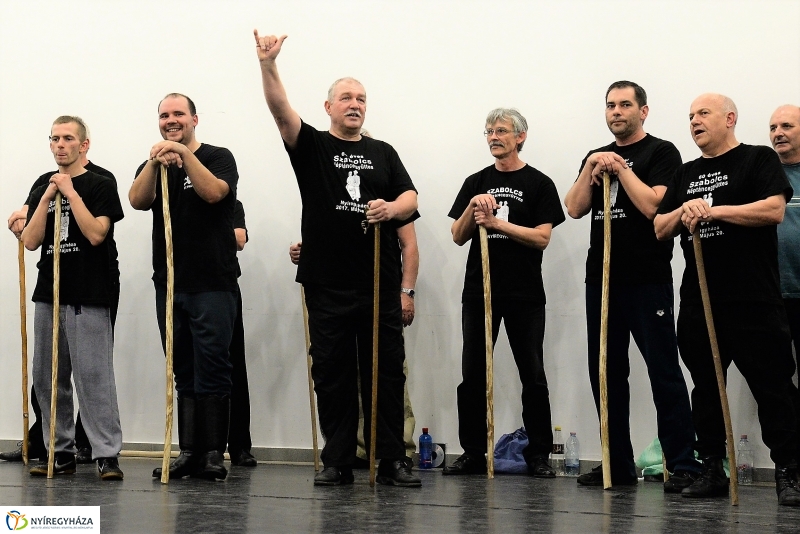 A 60 éves jubileumi gálára próbál a Szabolcs Táncegyüttes