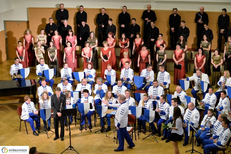 Szabolcsi Koncert Fúvószenekar-Operagála