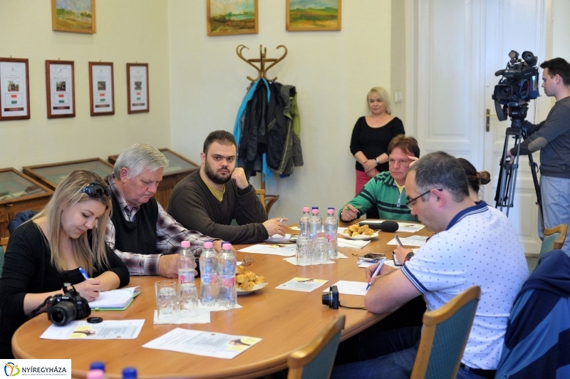 Lions sajtótájékoztató a kórházban - fotó Szarka Lajos