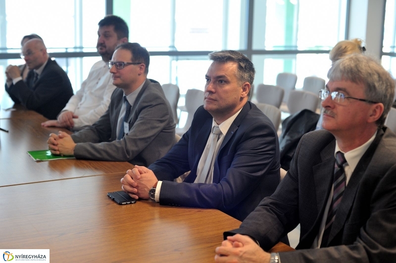 Foglalkoztatási paktum aláírása - fotó Szarka Lajos