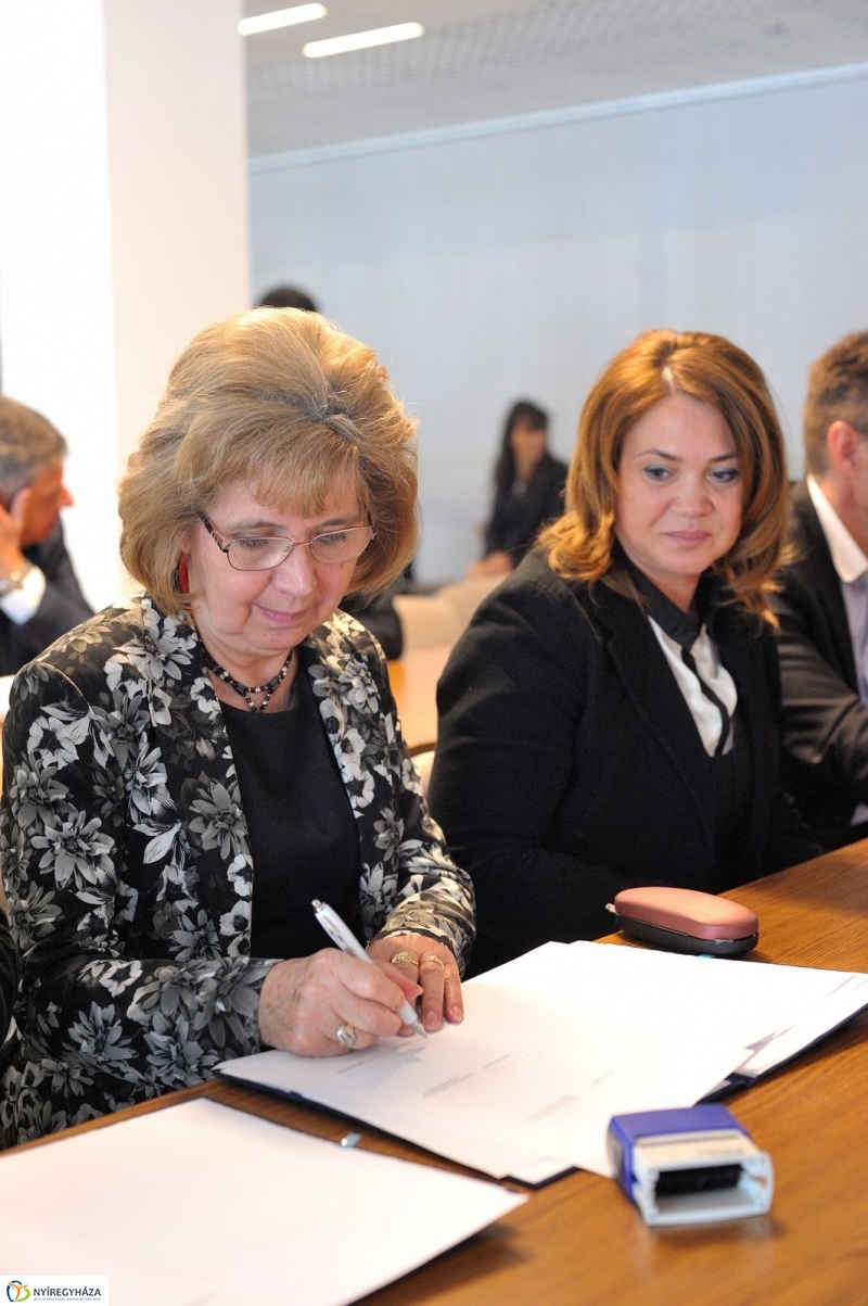 Foglalkoztatási paktum aláírása - fotó Szarka Lajos