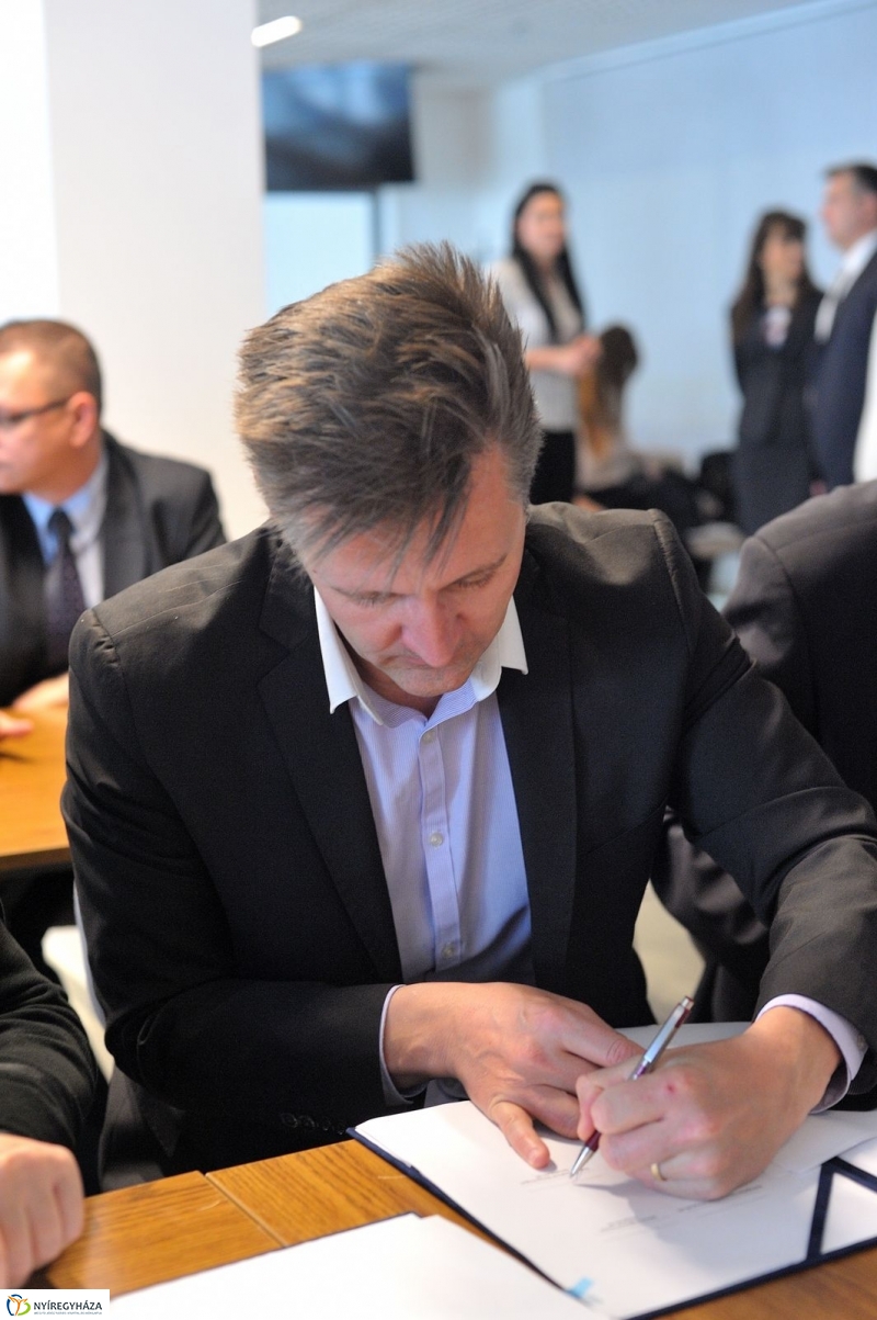Foglalkoztatási paktum aláírása - fotó Szarka Lajos
