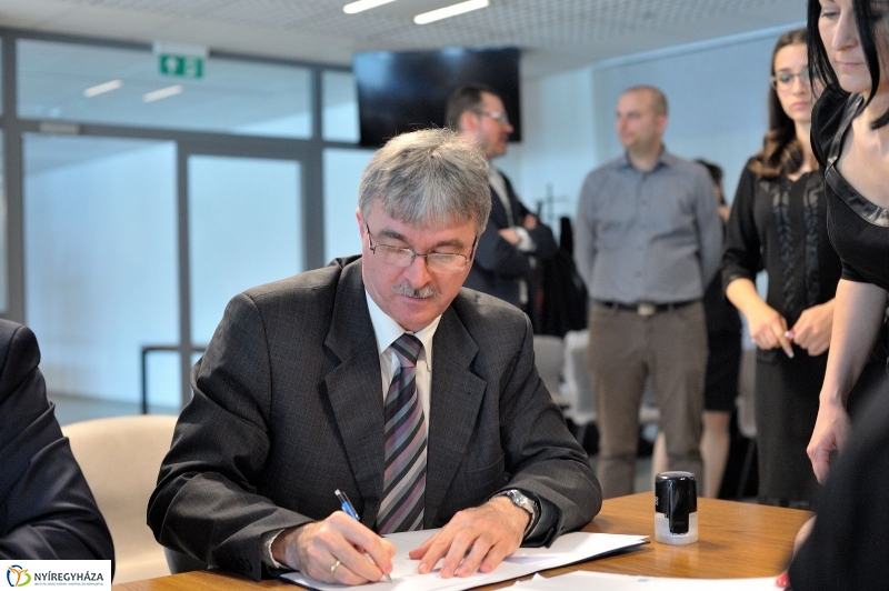 Foglalkoztatási paktum aláírása - fotó Szarka Lajos