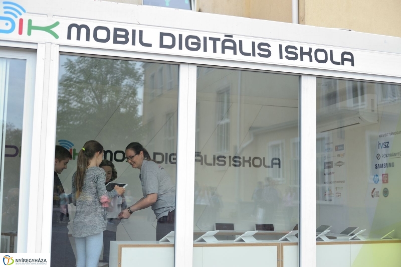 MOBIDIK az Apáczaiban - fotó Szarka Lajos