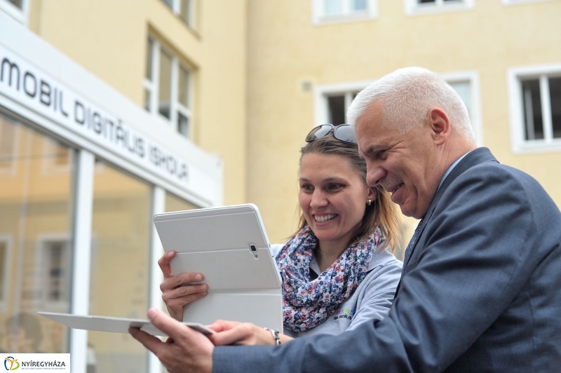 MOBIDIK az Apáczaiban - fotó Szarka Lajos