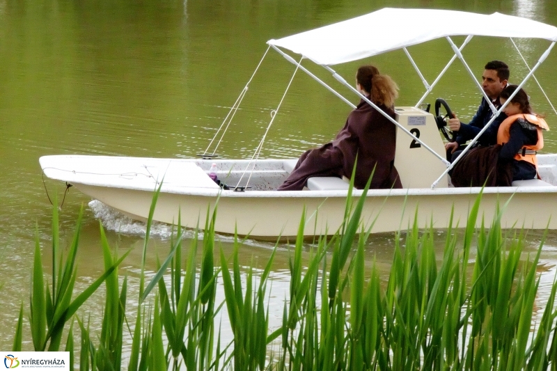 Április utolsó napja Sóstón - Szarka Lajos