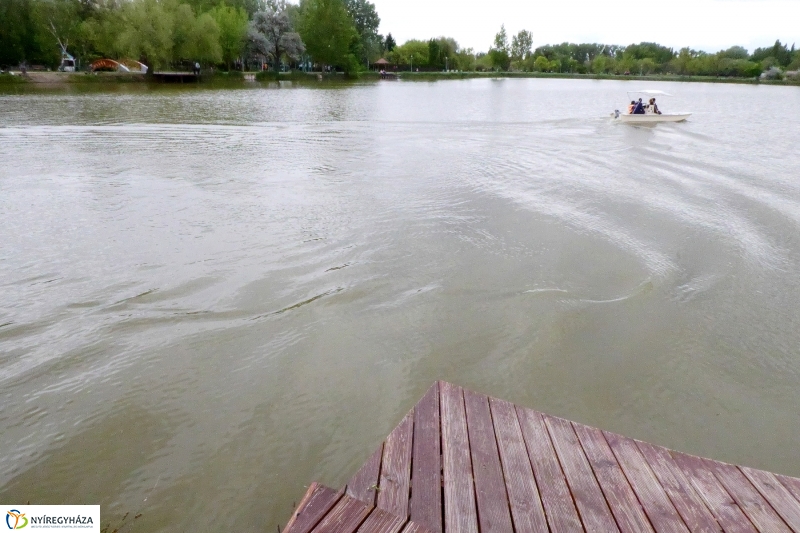 Április utolsó napja Sóstón - Szarka Lajos